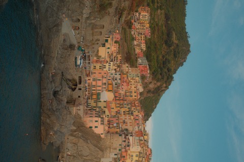 Travel, frame 13