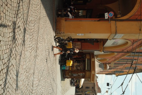 Travel, frame 15