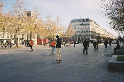 Travel, frame 21